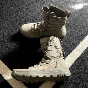 Nike SFB Gen 2 8" Leather
Tactical Boot. Sage